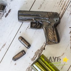 Пистолет Беретта с пулями, форма пластиковая